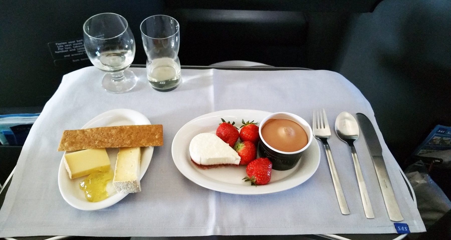 SAS Scandinavian airlines business class dessert icecream and cheese