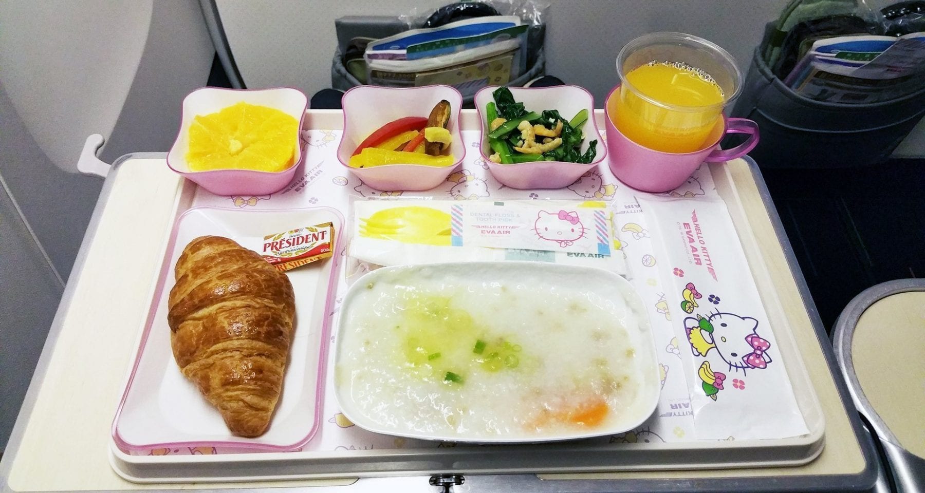 Eva Air Hello Kitty premium economy class meal