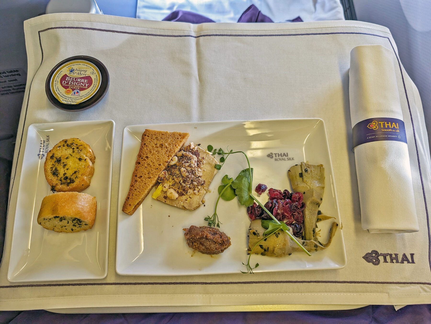Thai Airways Business Class Food Review Paris Bangkok Worth It thai-airways-business-class-food-review-paris-bangkok-worth-it
